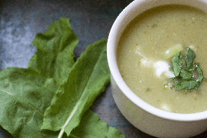 crema de patata con acedera
